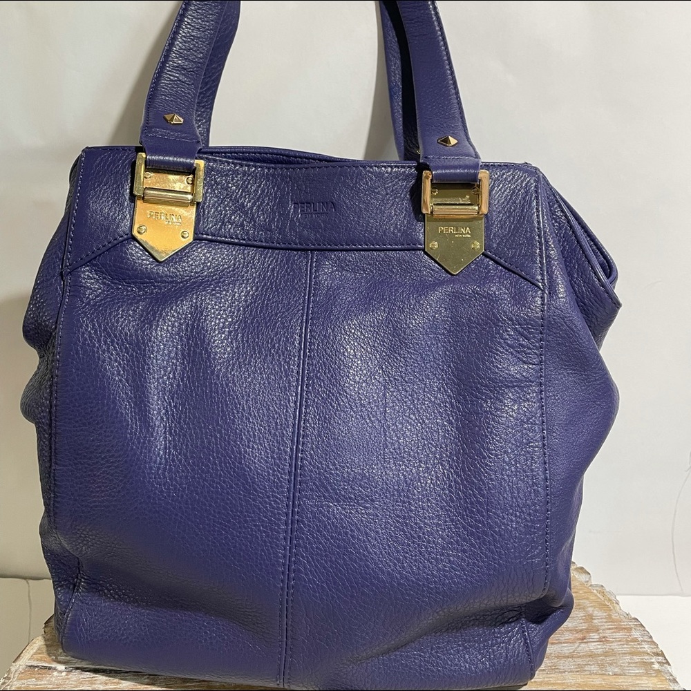 Perlina blue leather shoulder bag